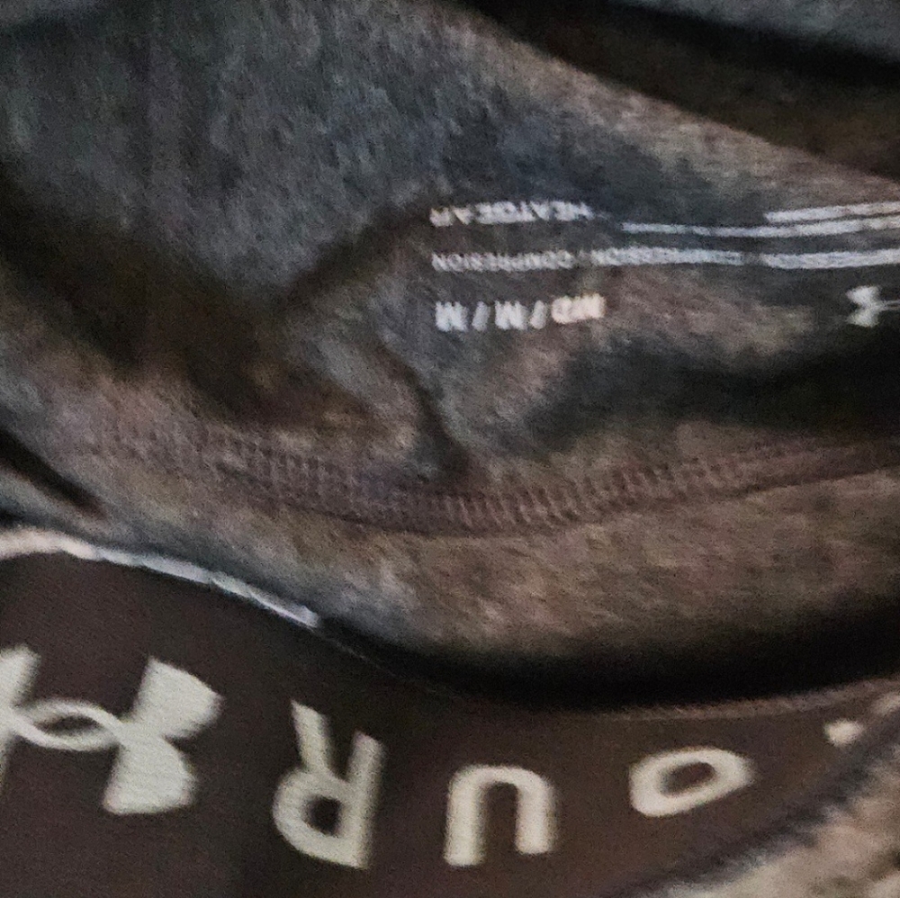 Under armour leggings size medium - Picture 2 of 2